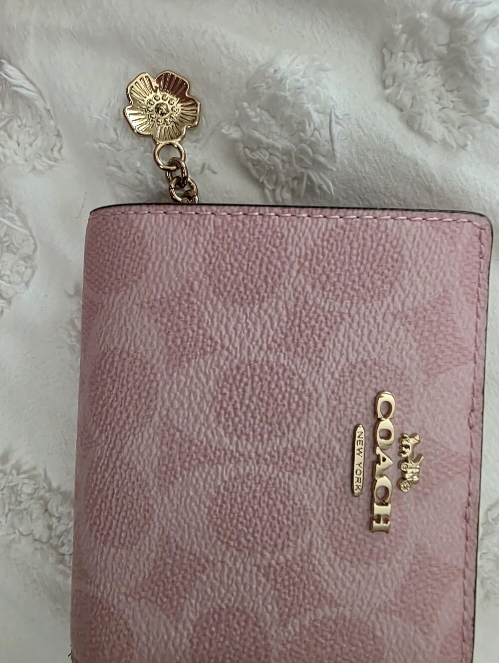 Coach Powder Pink Small Bucket Matching Wallet - Picture 3 of 5